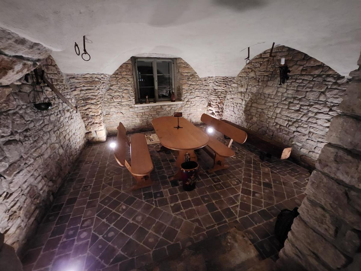 Aussergewoehnliches, Historisches, Spaetgotisches Wohnhaus Von 1519, Gries 5 Гера Экстерьер фото